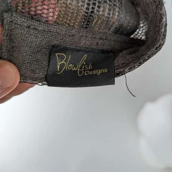 Blowfish Winter Walk Hat - Picture 3 of 6